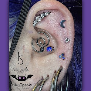 OokySpooky Luxury Piercing and Mods place picture